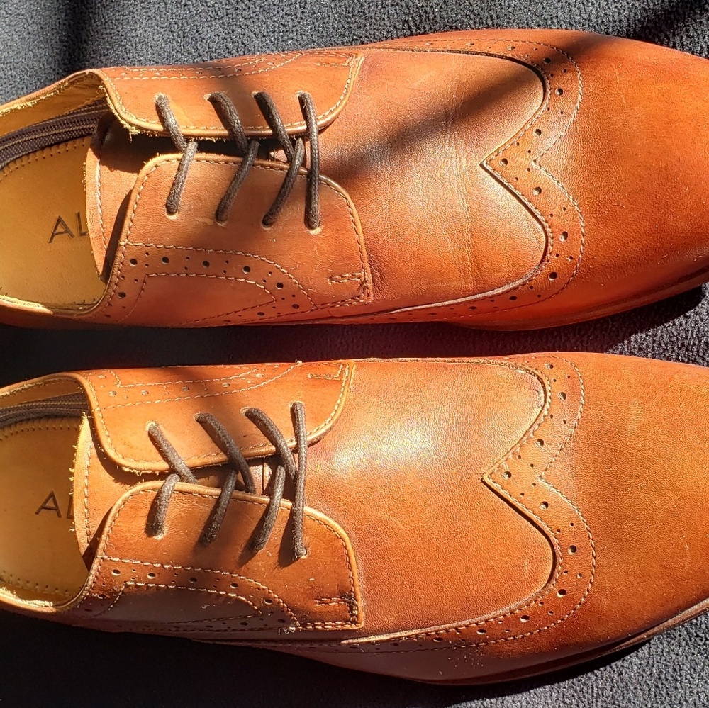 Shoes - Picture 4 of 4